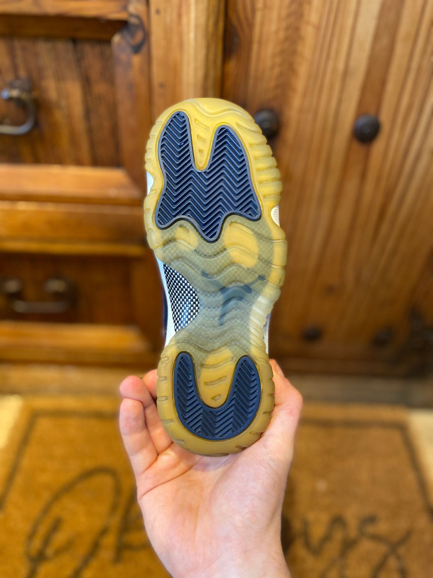 JORDAN 11 LOW ‘GEORGETOWN’ - UK 3.5