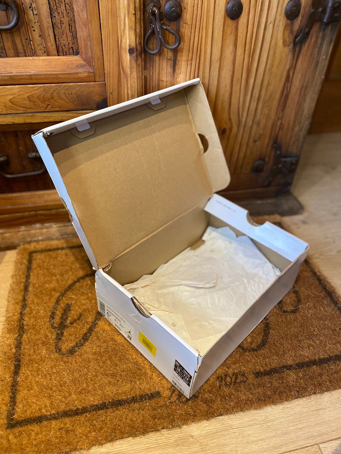 JORDAN 3 ‘NEAPOLITAN DARK MOCHA’ - UK 3