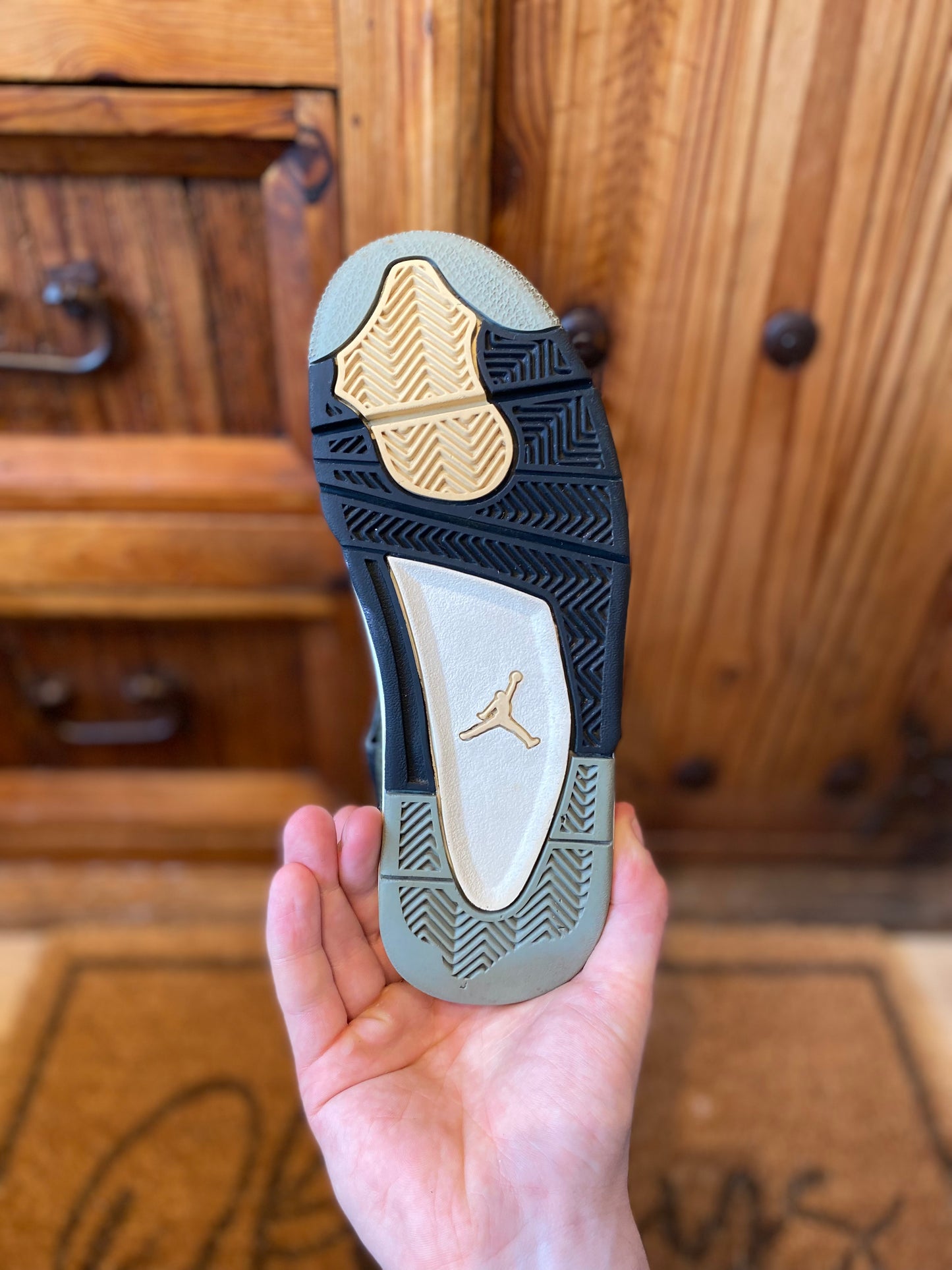 JORDAN 4 ‘CRAFT MEDIUM OLIVE’ - UK 5