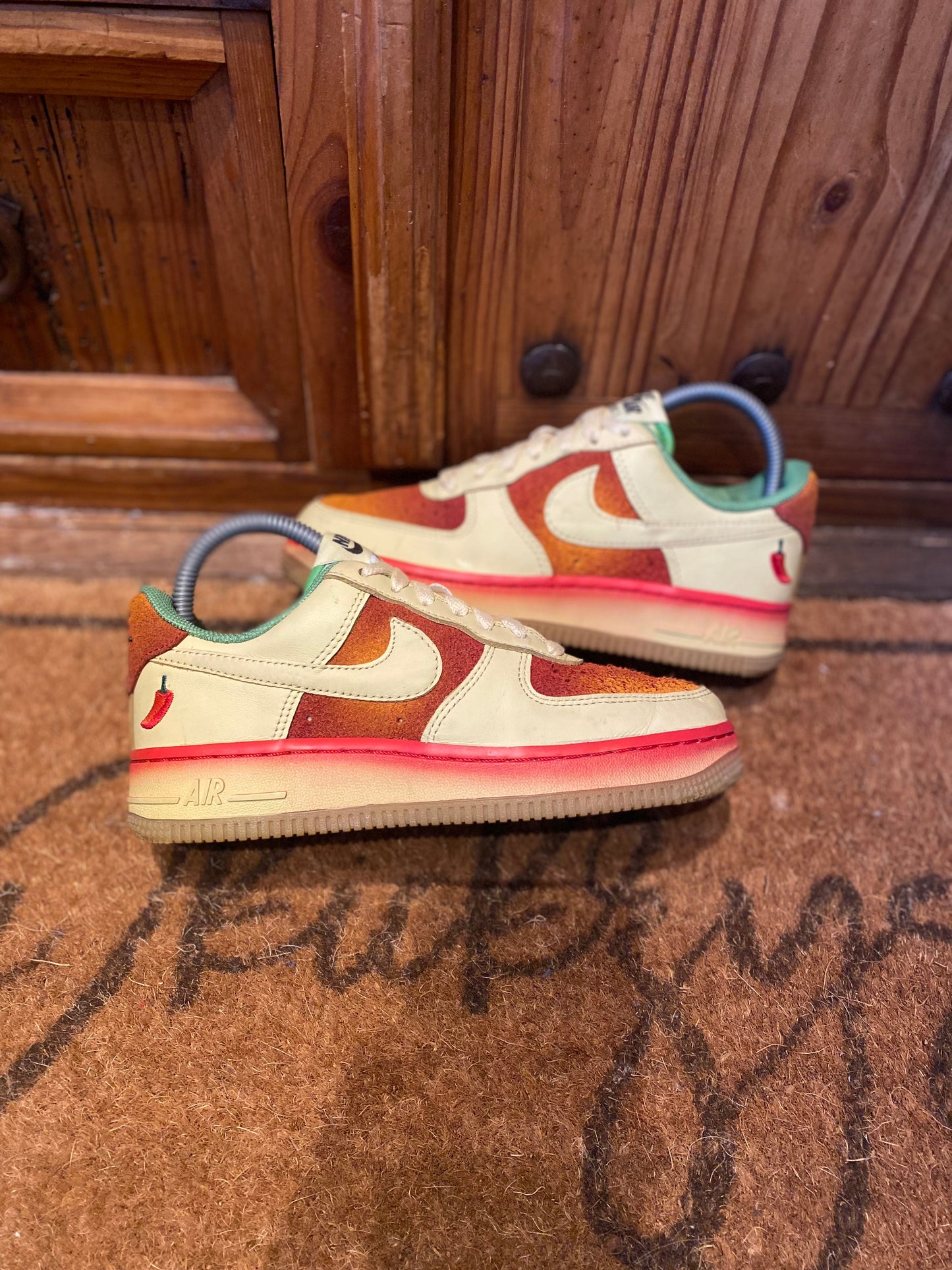 NIKE AIR FORCE 1 ‘CHILLI PEPPER’ - UK 4