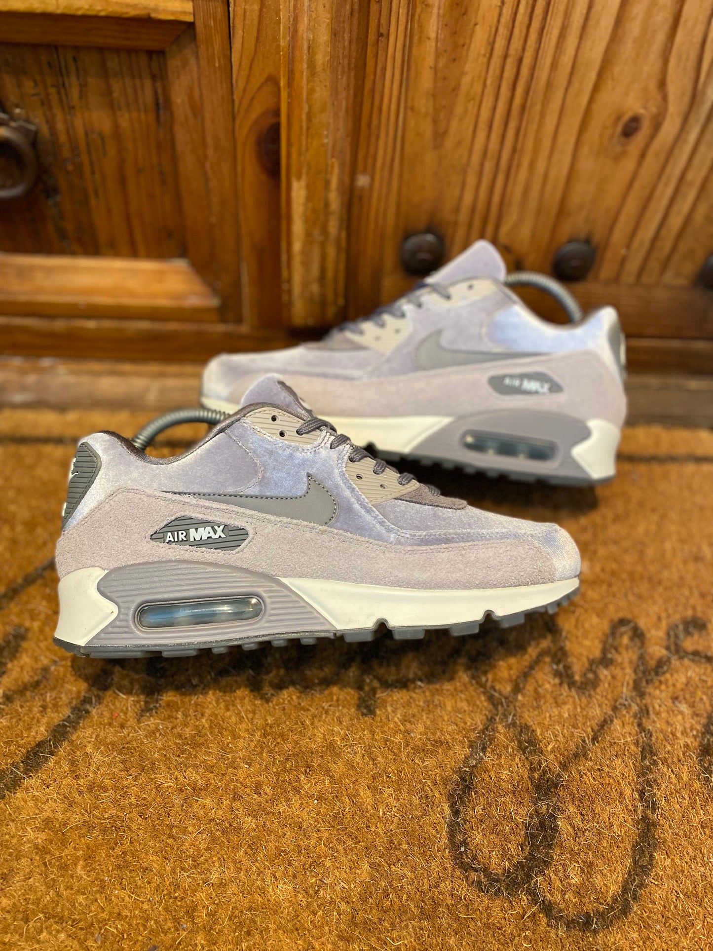 NIKE AIR MAX 90 ‘VELVET GUNSMOKE’ - UK 6.5