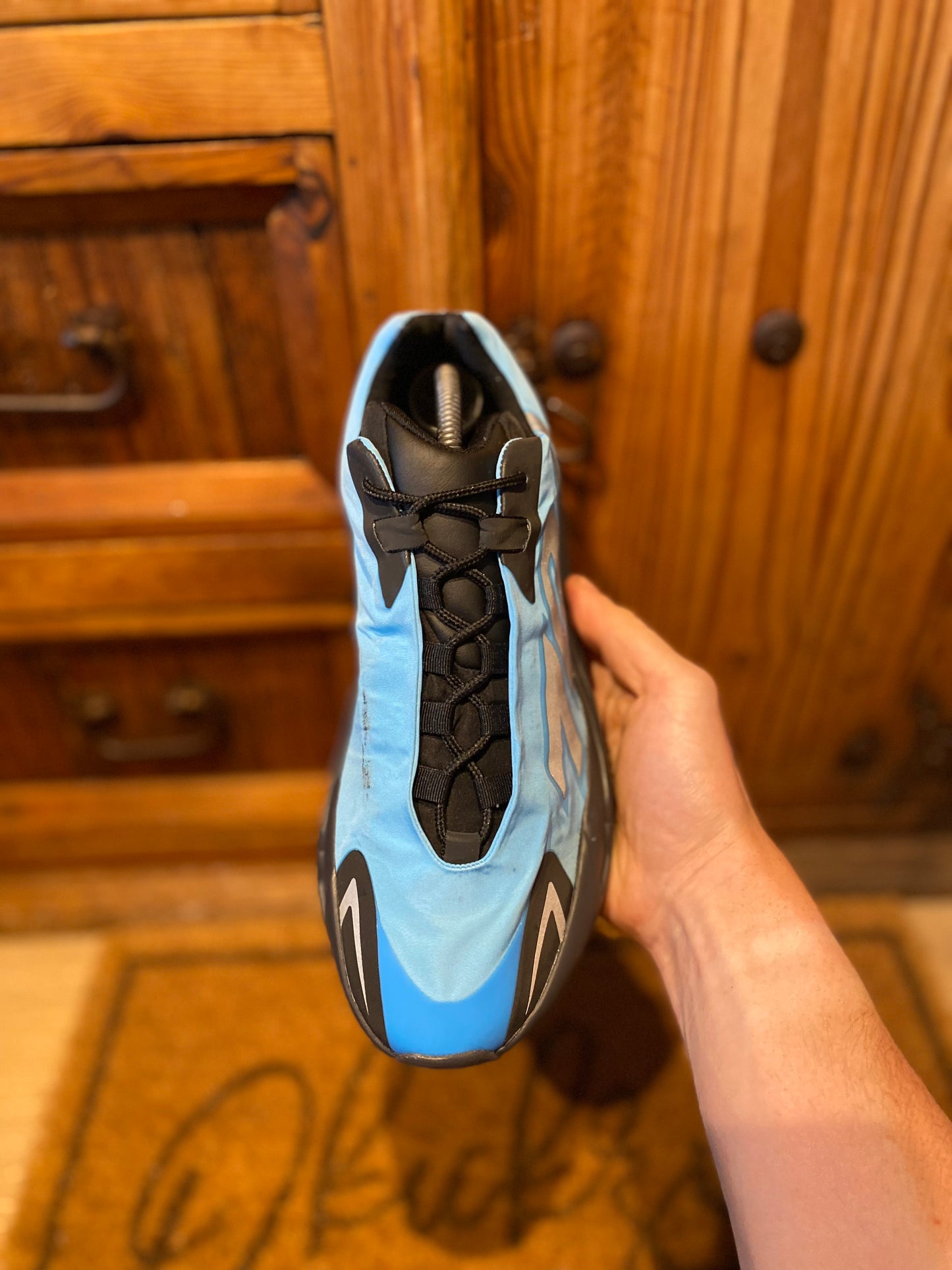 YEEZY BOOST 700 MNVN ‘BRIGHT CYAN’ - UK 9.5