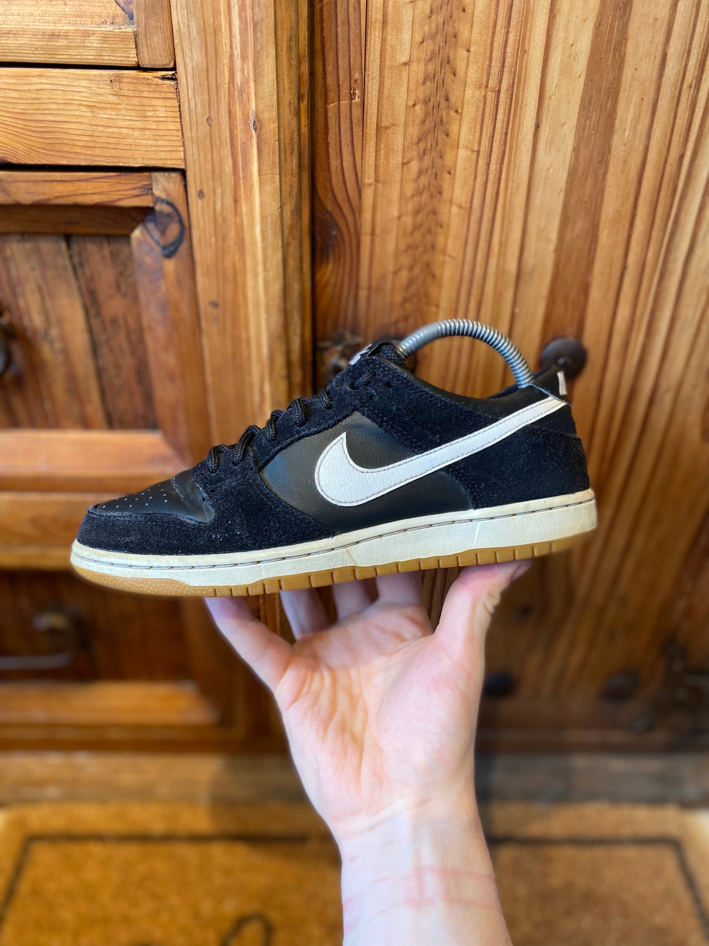 NIKE SB DUNK LOW ‘BLACK WHITE GUM’ 2016 *RARE* - UK 6