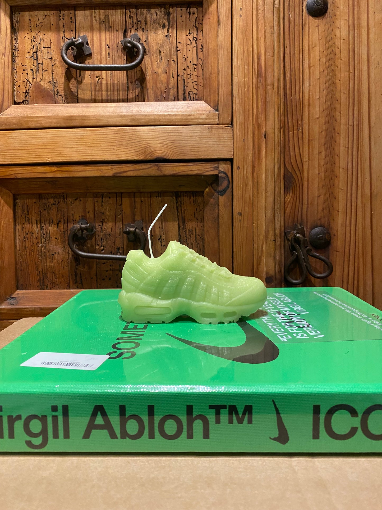 NIKE AIR MAX 95 SNEAKER CANDLE