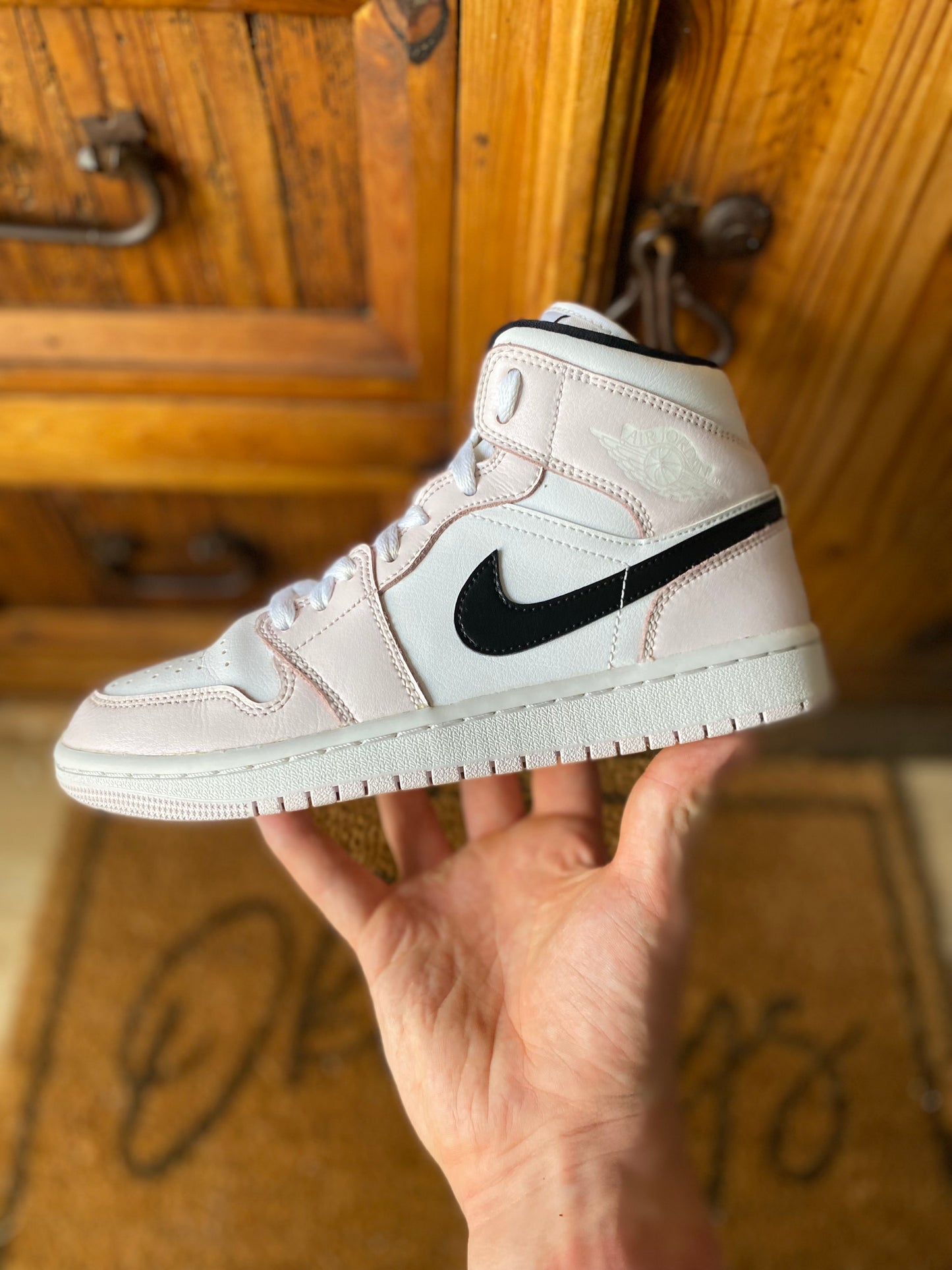 JORDAN 1 MID ‘BARELY ROSE’ - UK 4.5