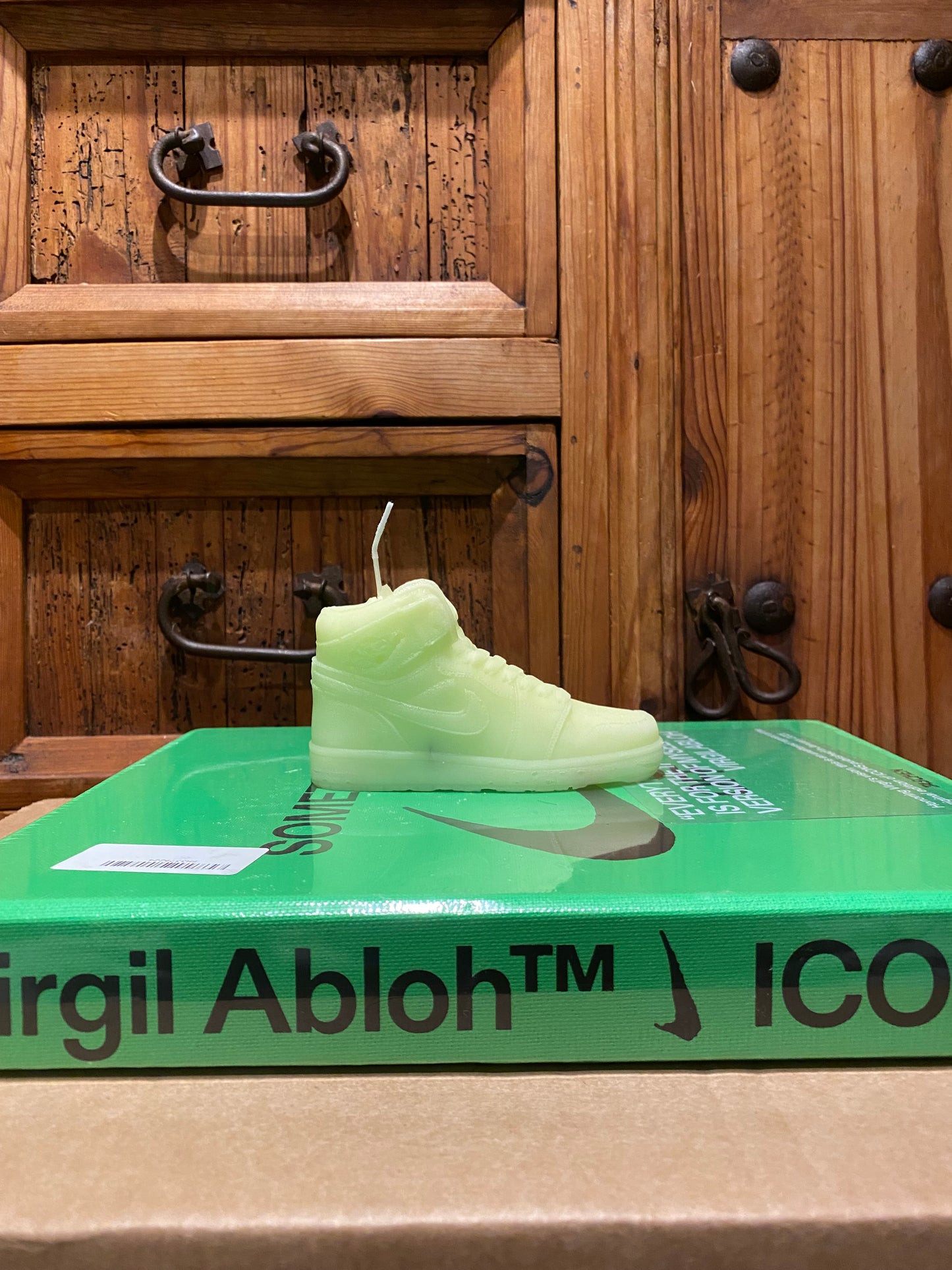 JORDAN 1 SNEAKER CANDLE