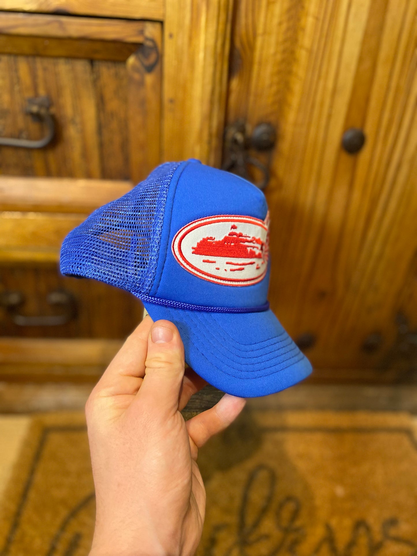 CORTEIZ WING TRUCKER CAP ‘ROYAL BLUE’ - PADS