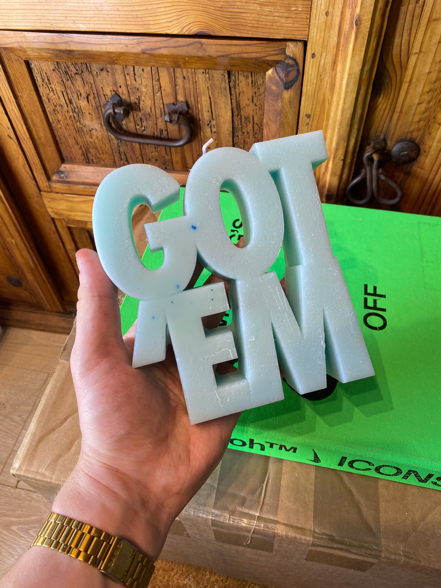 GOT EM’ SNEAKER CANDLE *scented* - #0017