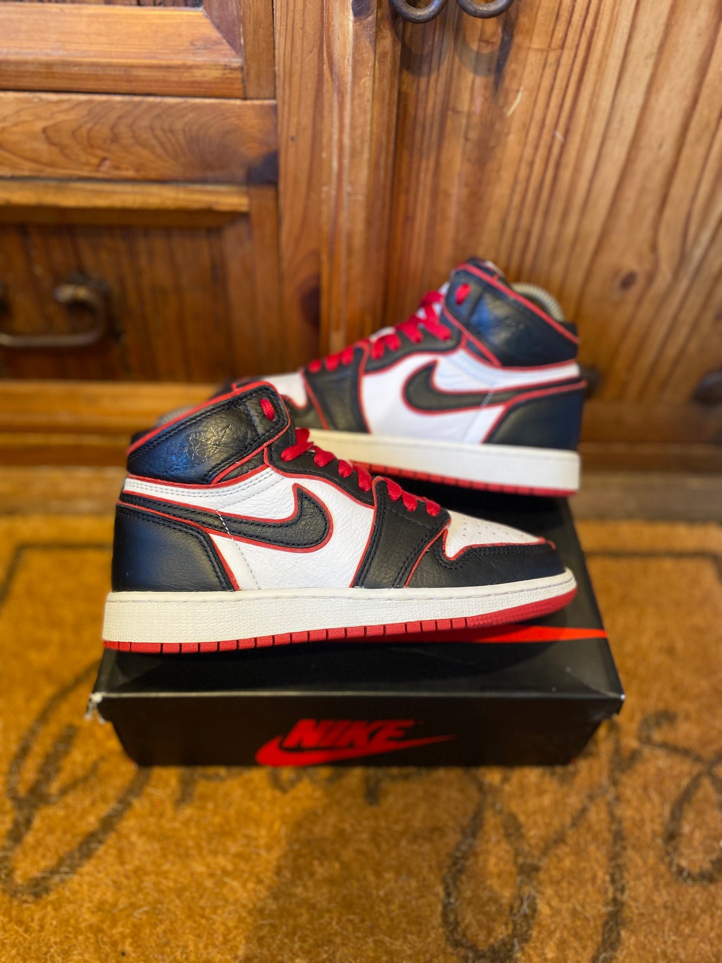 JORDAN 1 HIGH ‘BLOODLINE’ - UK 3.5