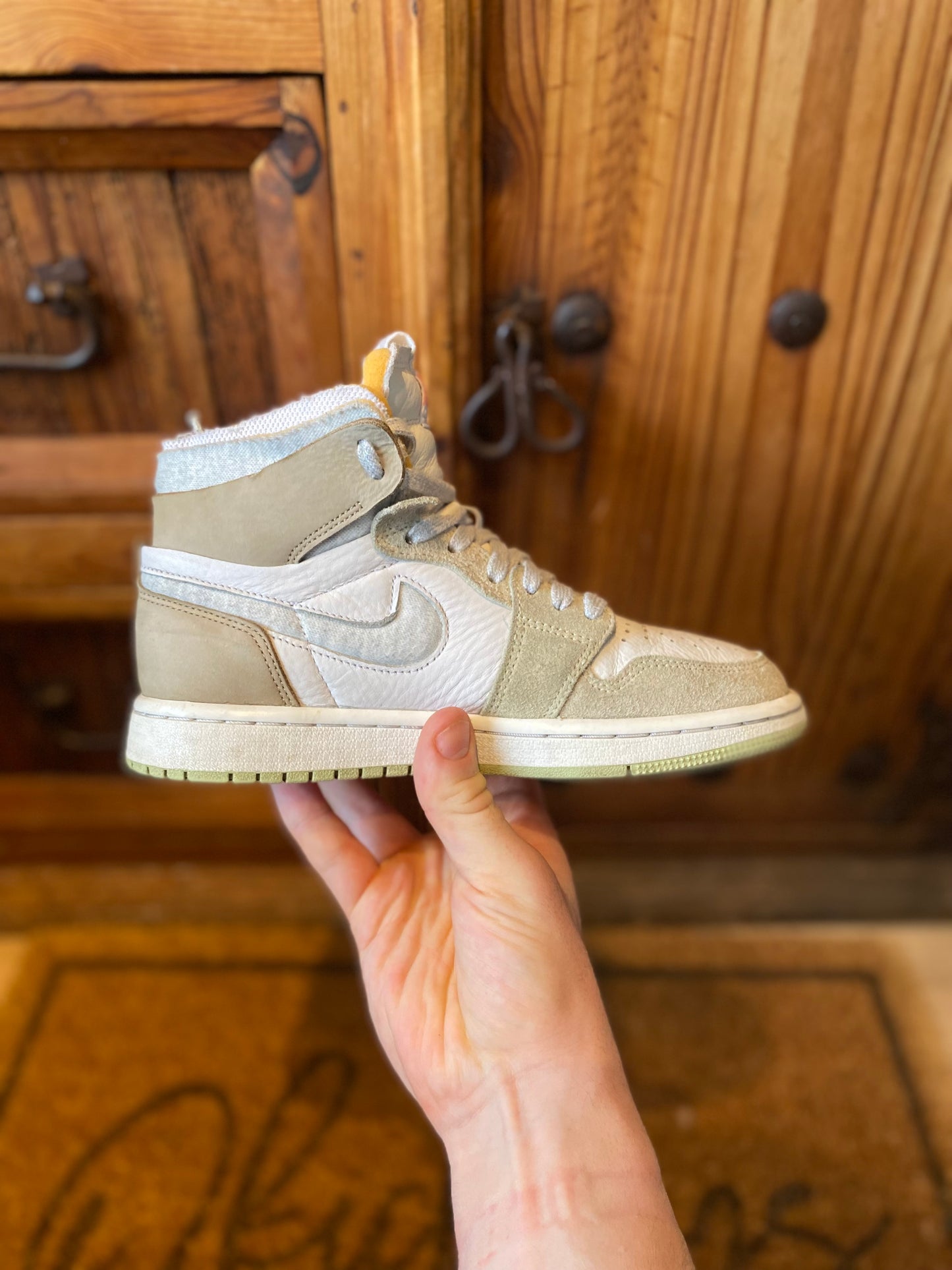 JORDAN 1 HIGH AIR ZOOM CMFT ‘OLIVE AURA’ - UK 3.5