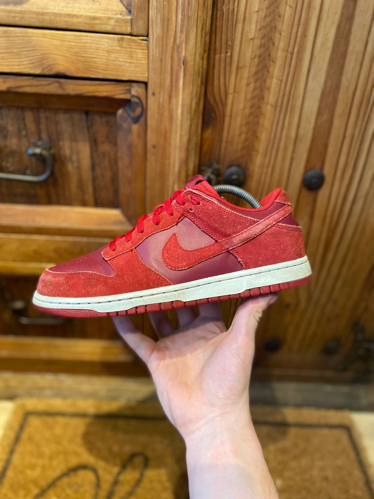 NIKE DUNK LOW ‘TEAM RED’ - UK 7.5