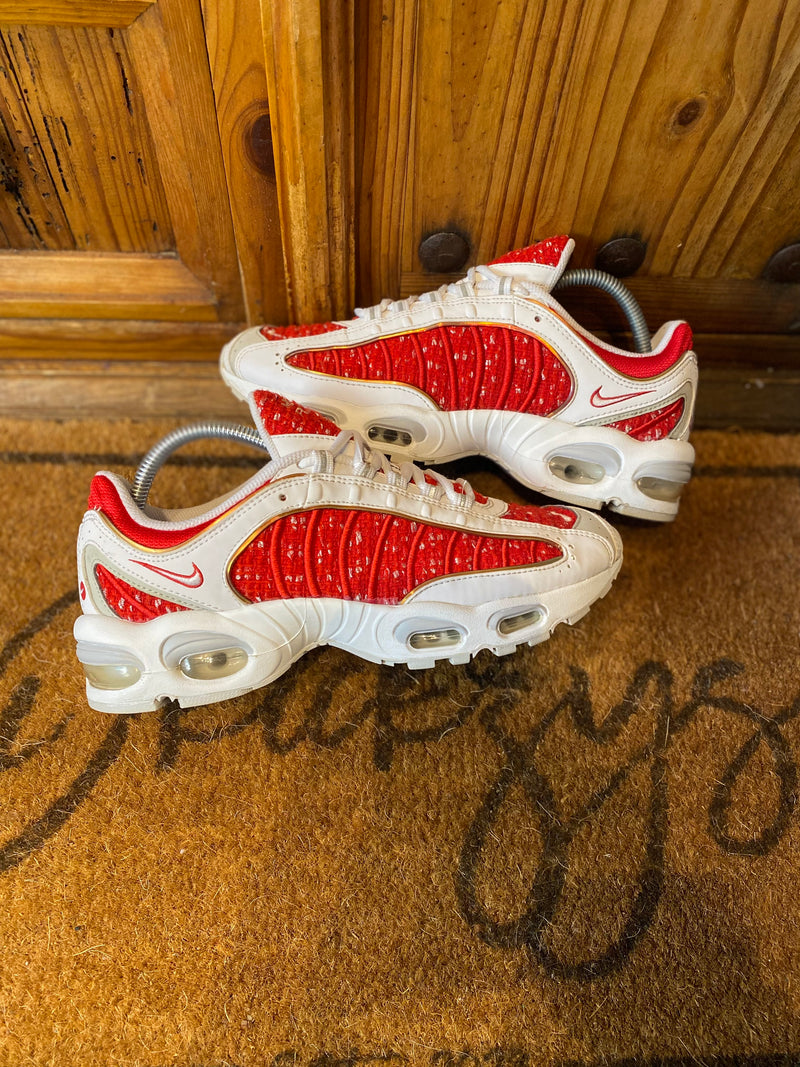 NIKE AIR MAX TAILWIND 4 ‘SUPREME WHITE’ - UK 7