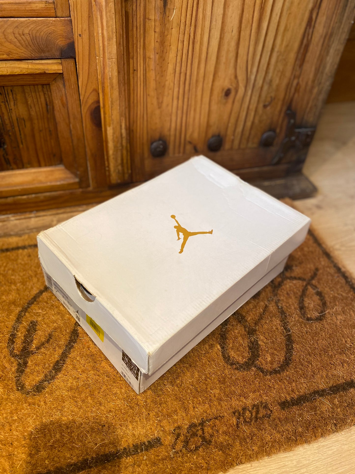 JORDAN 3 ‘NEAPOLITAN DARK MOCHA’ - UK 3