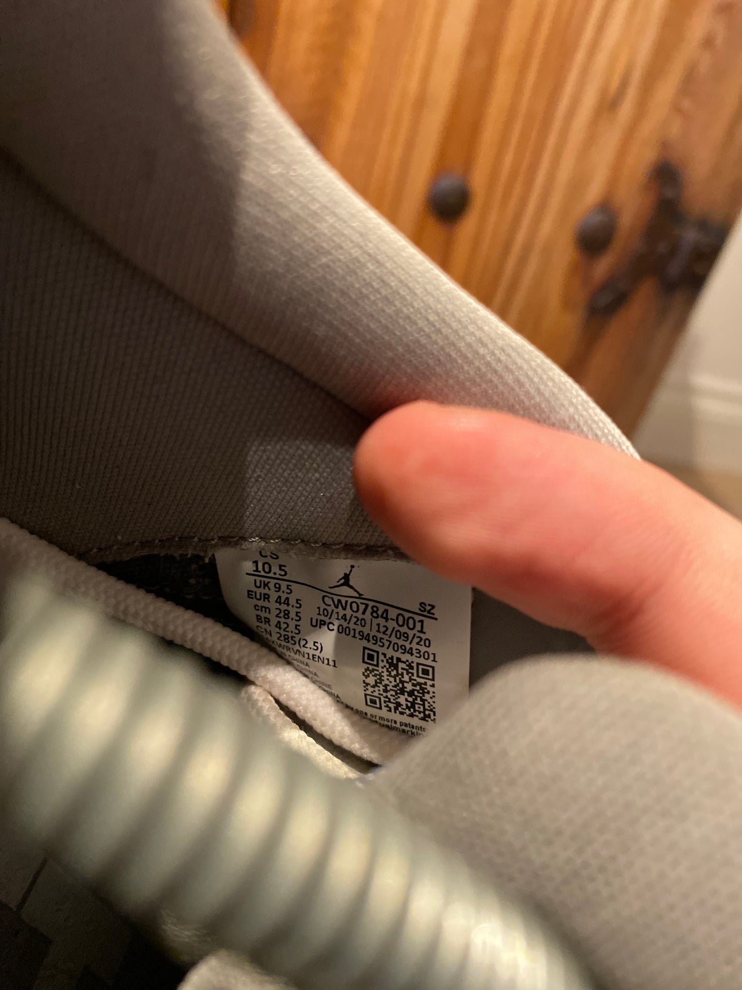 JORDAN 11 CMFT LOW ‘COOL GREY’ - UK 9.5