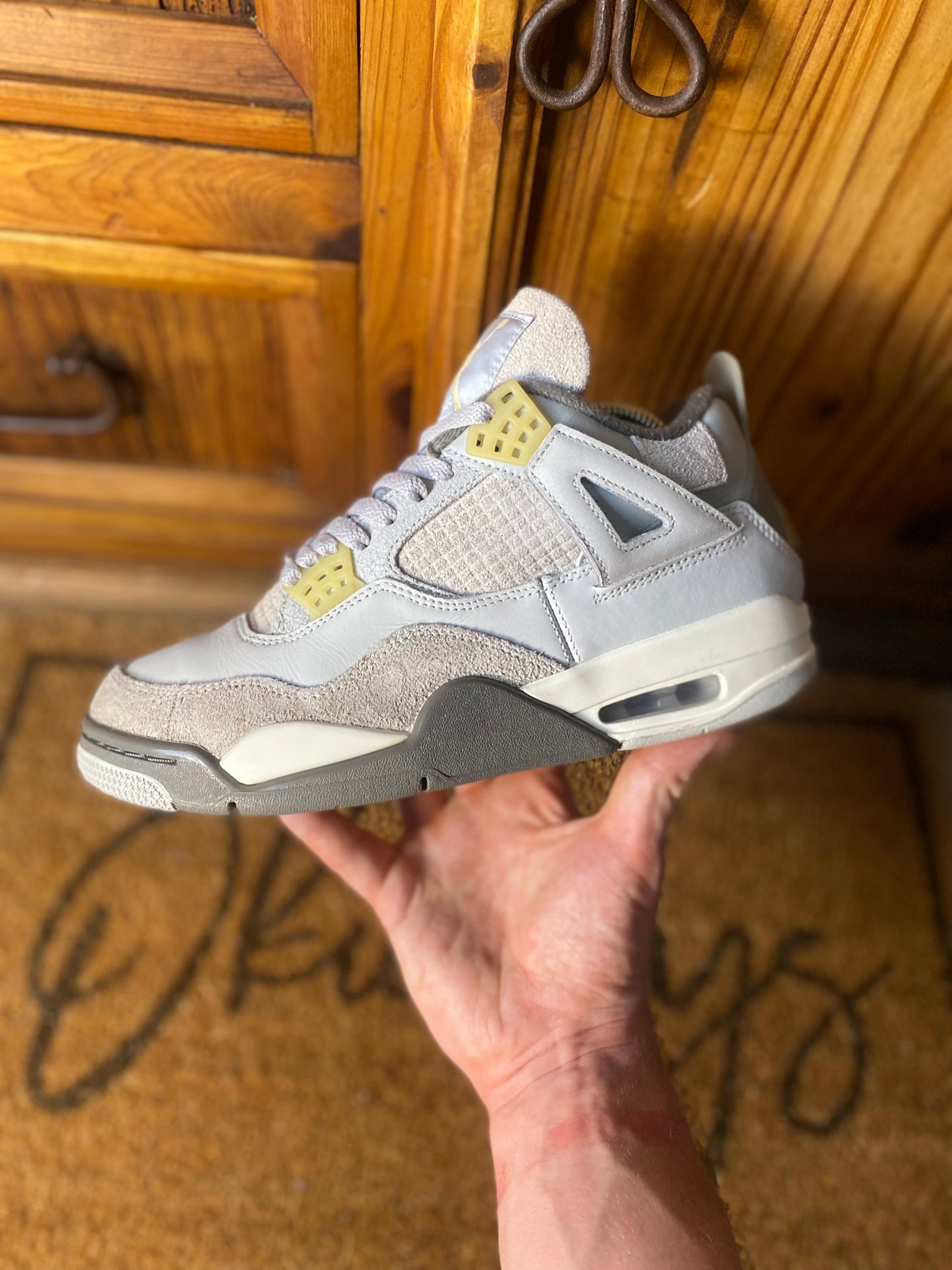 JORDAN 4 ‘CRAFT PHOTON DUST’ - UK 7