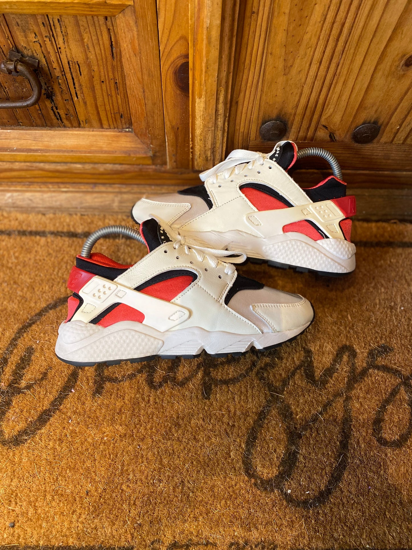NIKE HUARACHE ‘SAIL BRED’ - UK 5