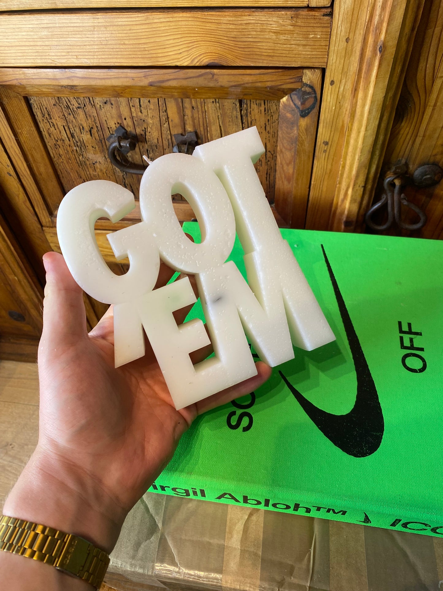 GOT EM’ SNEAKER CANDLE *scented* - #0018