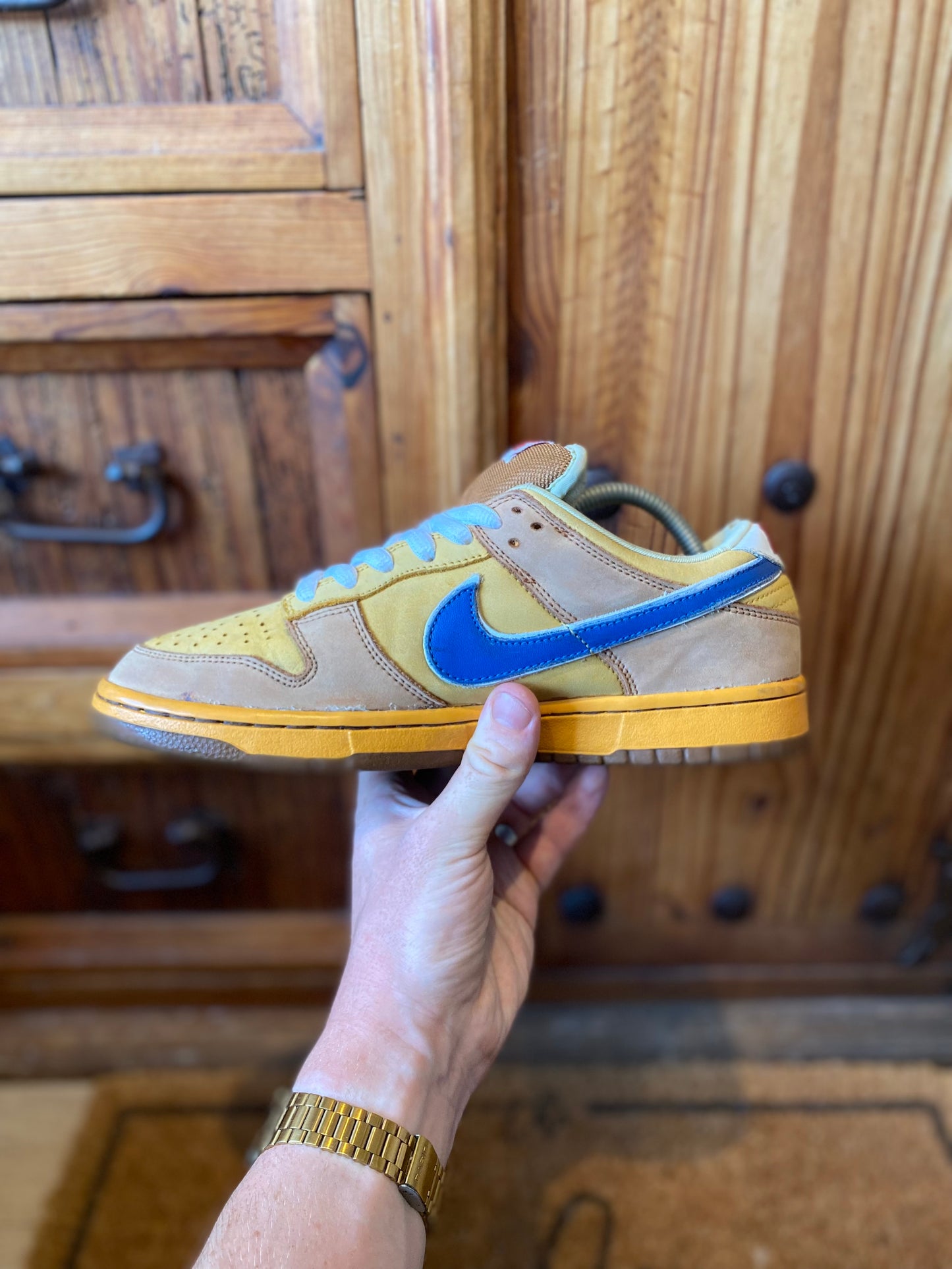 NIKE SB DUNK LOW ‘NEWCASTLE BROWN ALE’ - 2007 *RARE* - UK 8