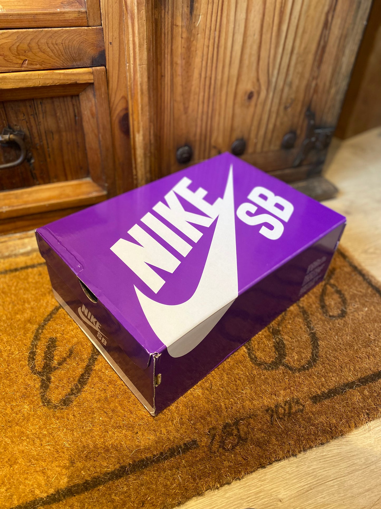 NIKE SB DUNK LOW ‘BLACK ALUMINUM’ - BNIB - UK 8.5