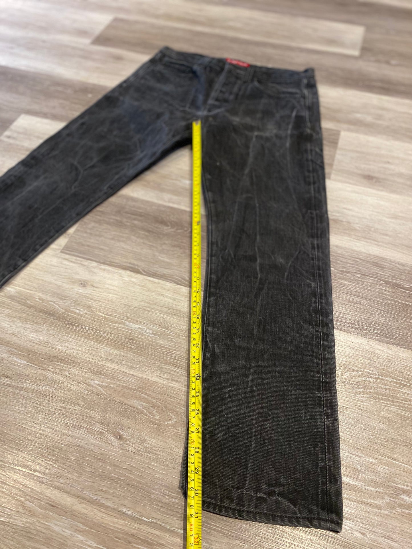 SUPREME STONE WASHED JEANS