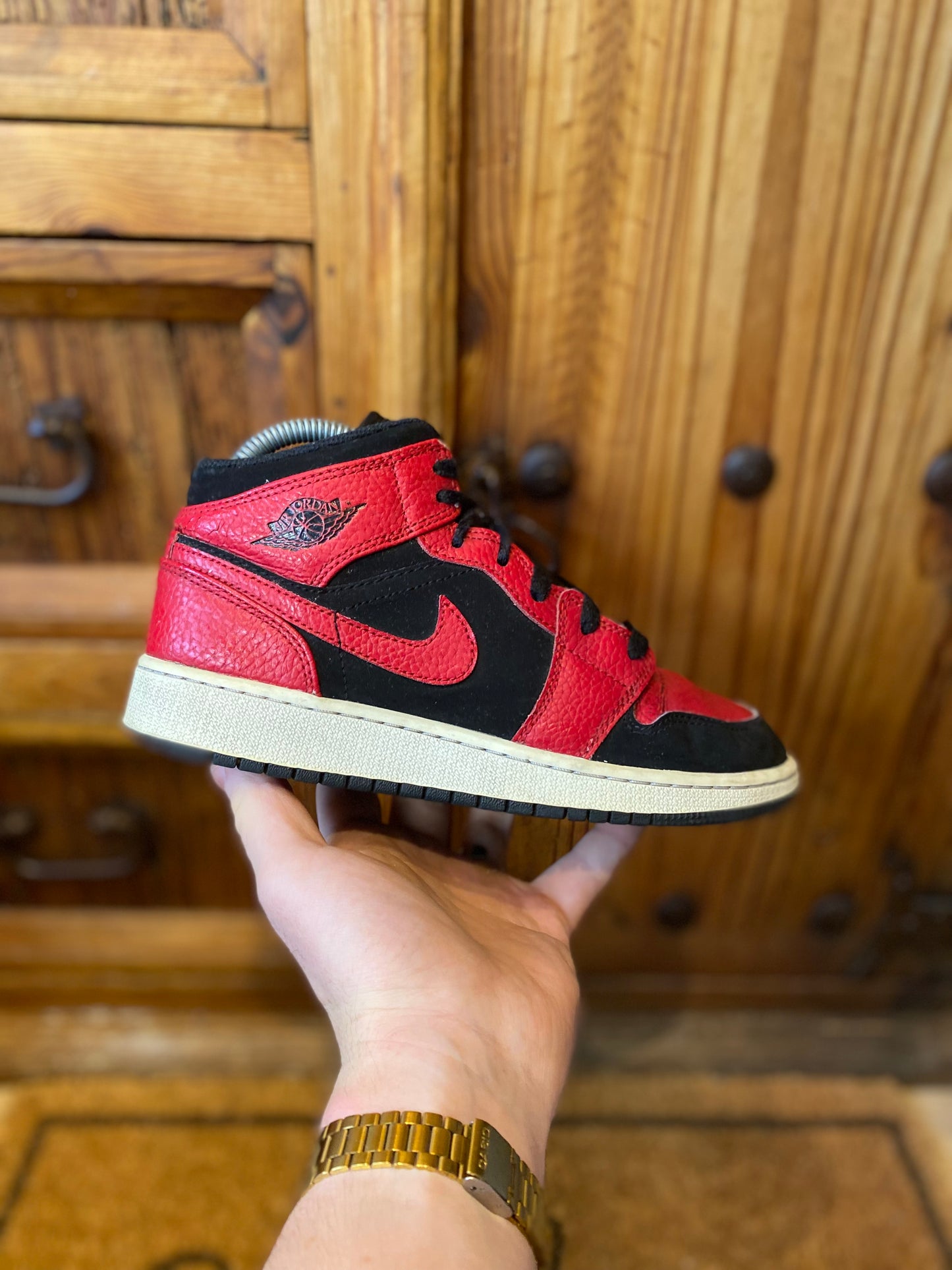 JORDAN 1 MID ‘REVERSE BRED’ - UK 4.5