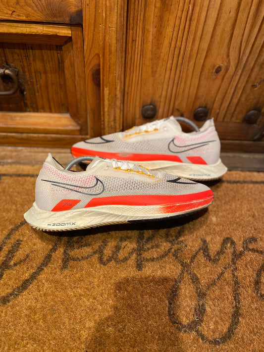 NIKE ZOOMX STREAKFLY ‘WHITE BRIGHT CRIMSON’ - UK 8.5