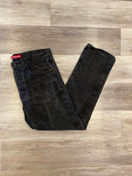 SUPREME STONE WASHED JEANS