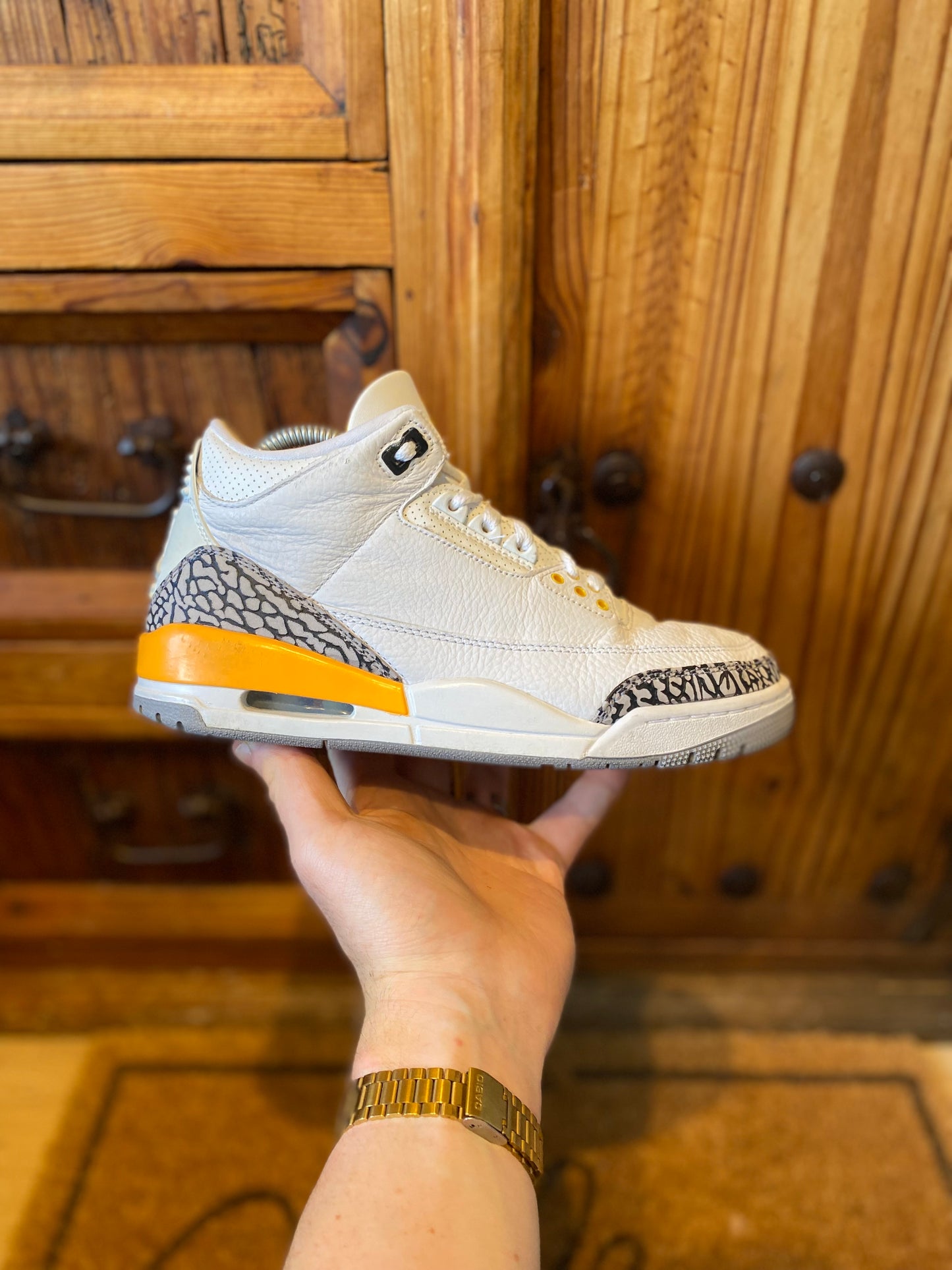 JORDAN 3 ‘LASER ORANGE’ - UK 6