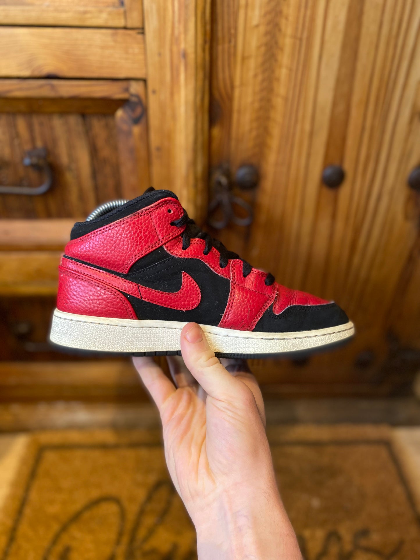 JORDAN 1 MID ‘REVERSE BRED’ - UK 4.5