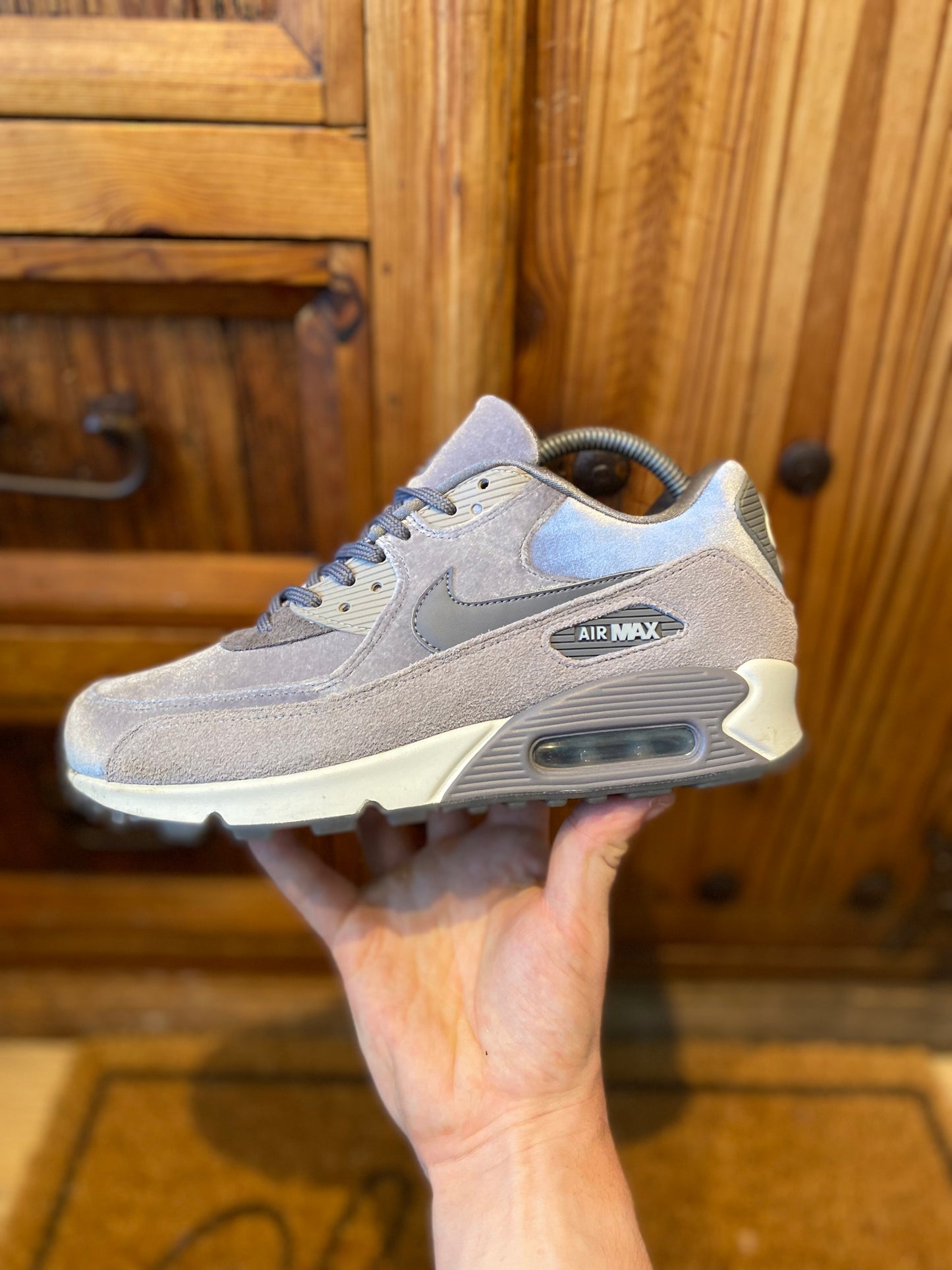 NIKE AIR MAX 90 ‘VELVET GUNSMOKE’ - UK 6.5