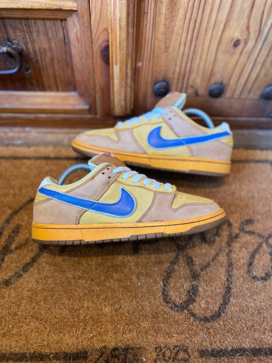 NIKE SB DUNK LOW ‘NEWCASTLE BROWN ALE’ - 2007 *RARE* - UK 8