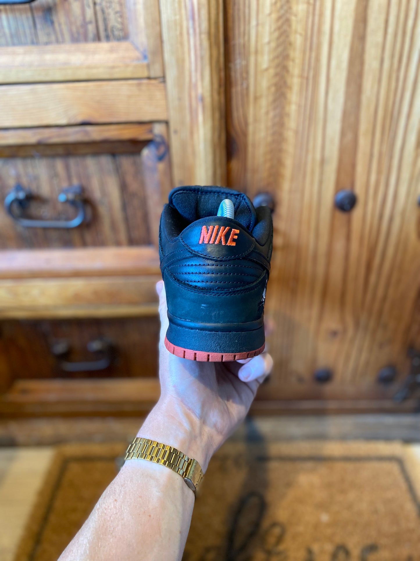NIKE SB DUNK LOW ‘BLACK PIGEON’ - *RARE* - UK 7