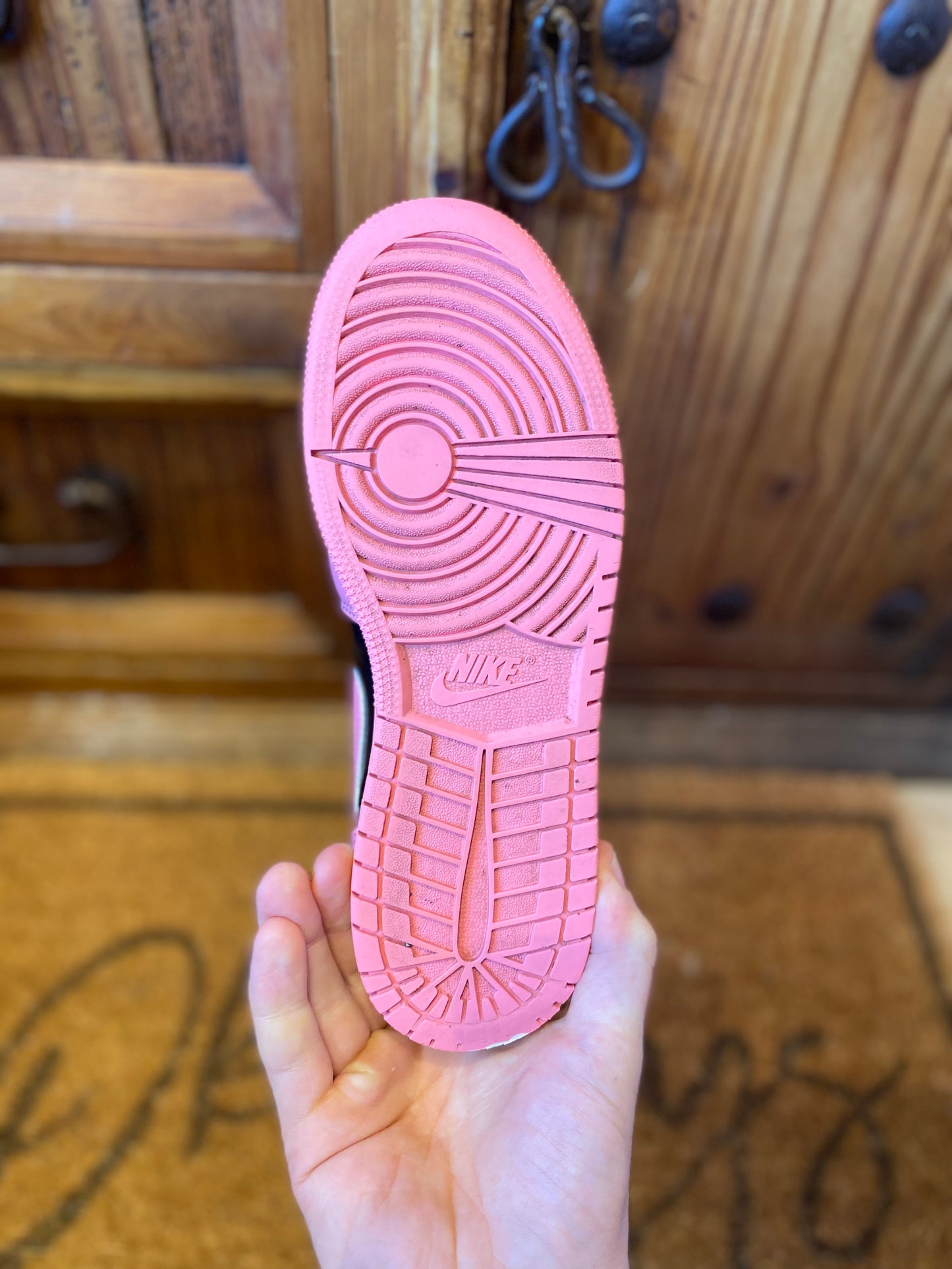 JORDAN 1 MID ‘CORAL CHALK’ - UK 5.5