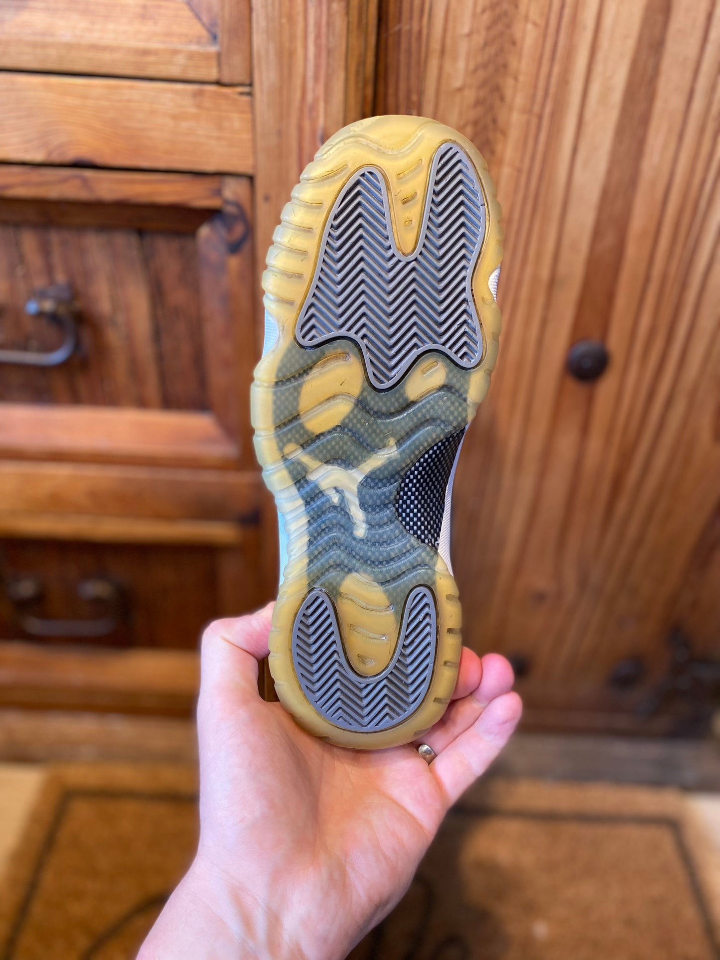 JORDAN 11 LOW ‘COOL GREY’ - UK 6