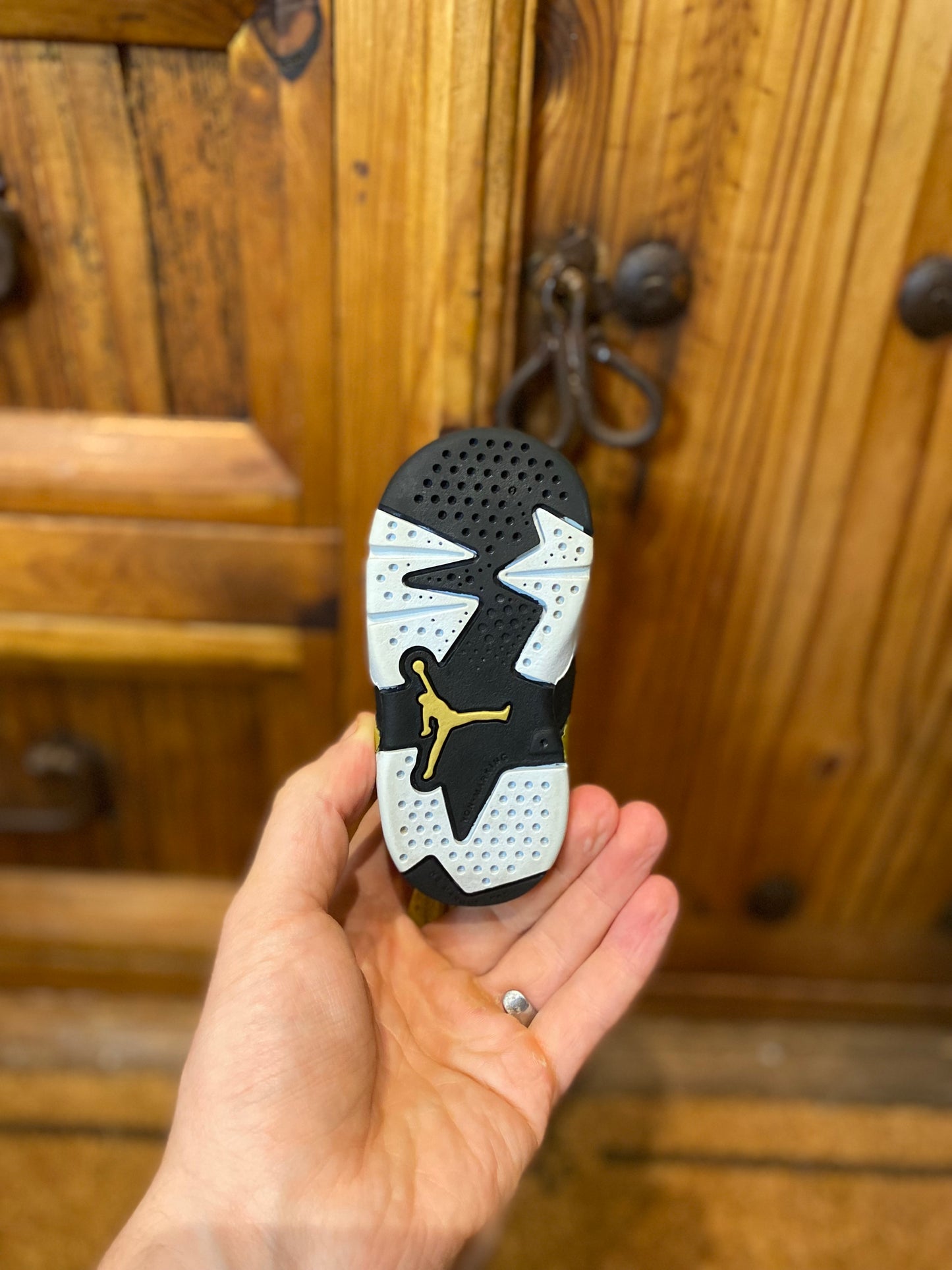 JORDAN FLIGHT 91’ ‘BLACK METALLIC GOLD’ - UK 3.5 TD