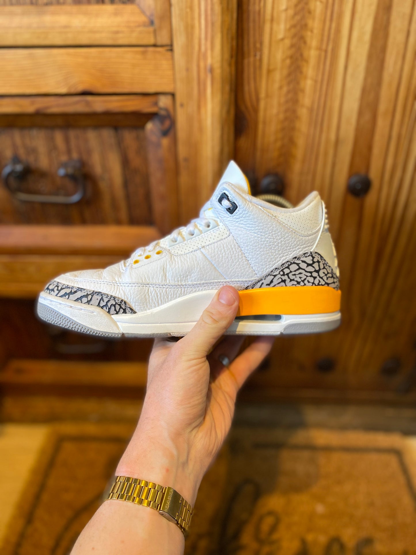 JORDAN 3 ‘LASER ORANGE’ - UK 6