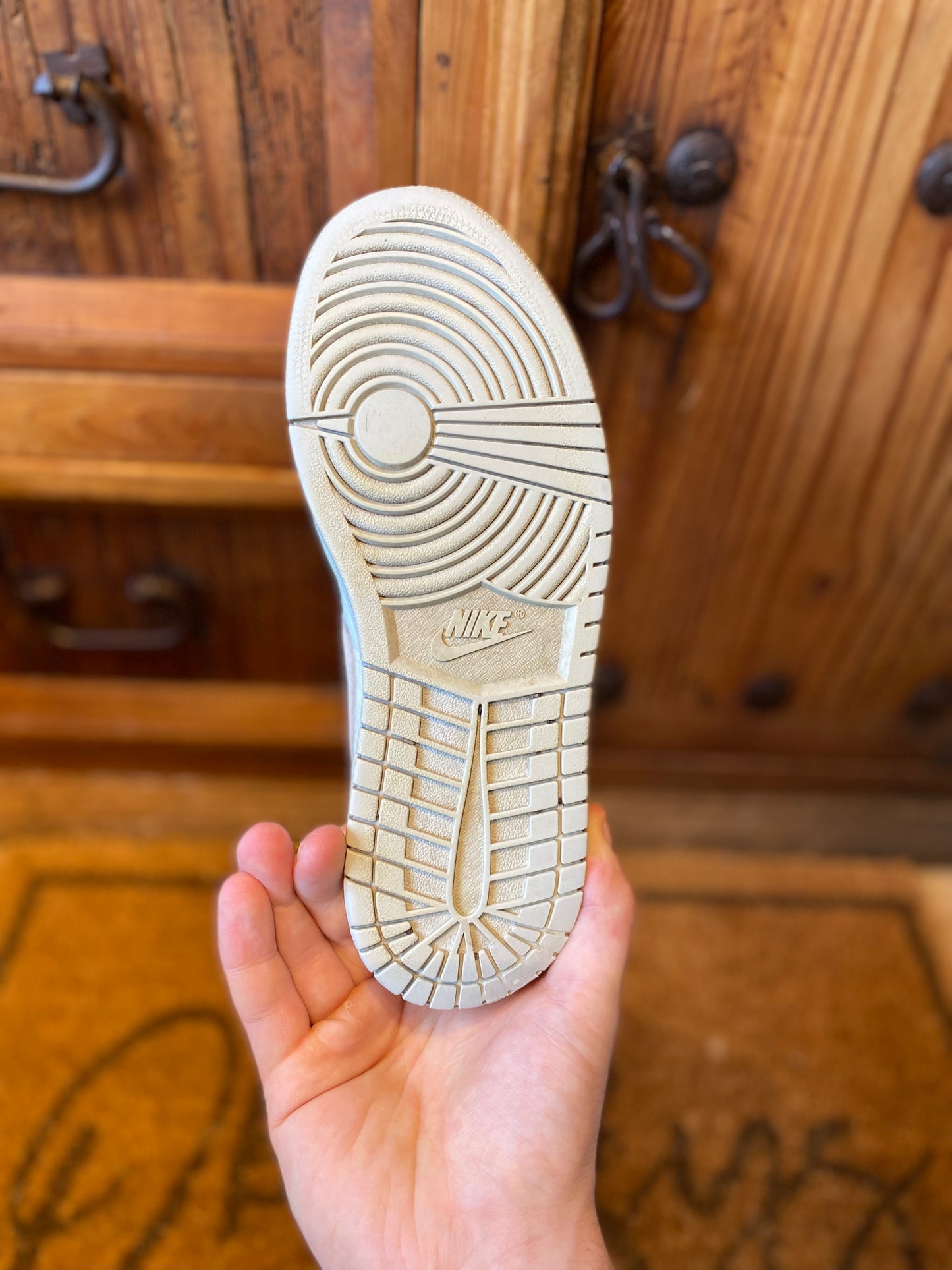 JORDAN 1 LOW ‘NEUTRAL GREY’ - UK 5