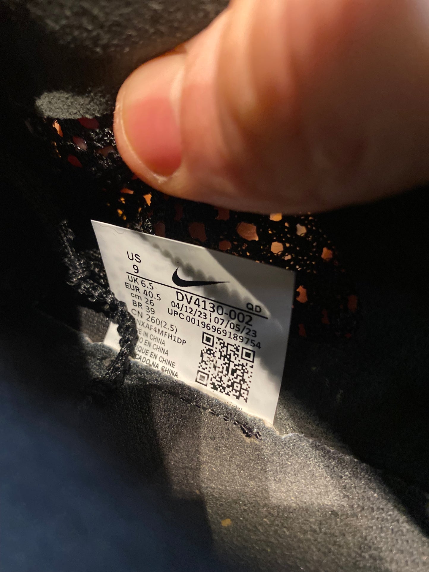 NIKE ZOOMX VAPORFLY 3 ‘BLACK METALLIC GOLD GRAIN’ - UK 6.5