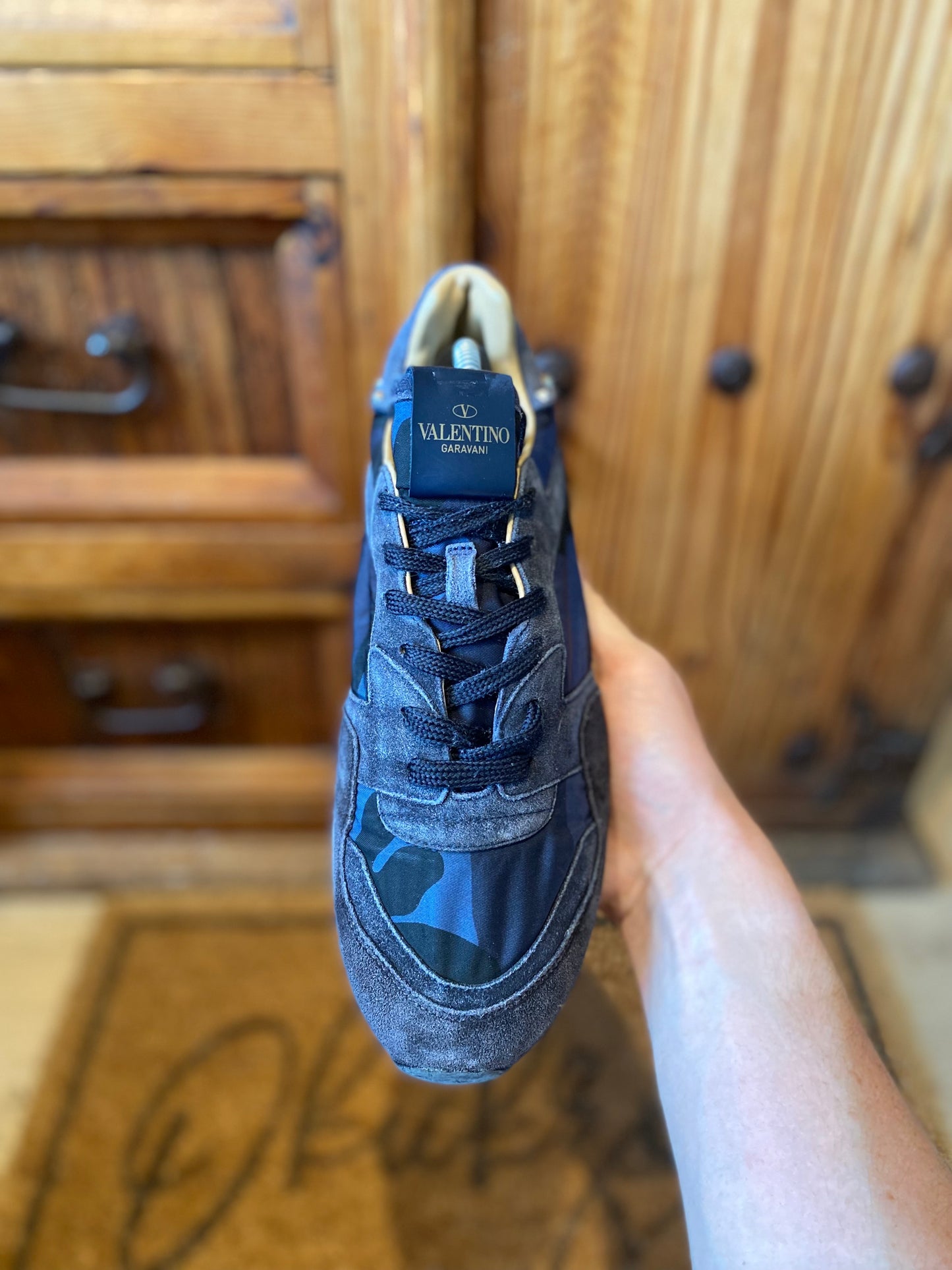 VALENTINO GARAVANI ROCKRUNNER - UK 8