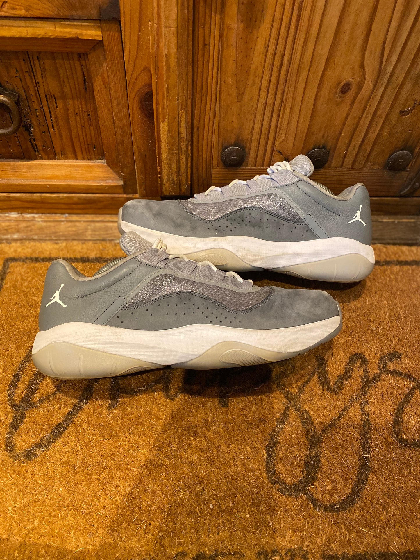 JORDAN 11 CMFT LOW ‘COOL GREY’ - UK 9.5
