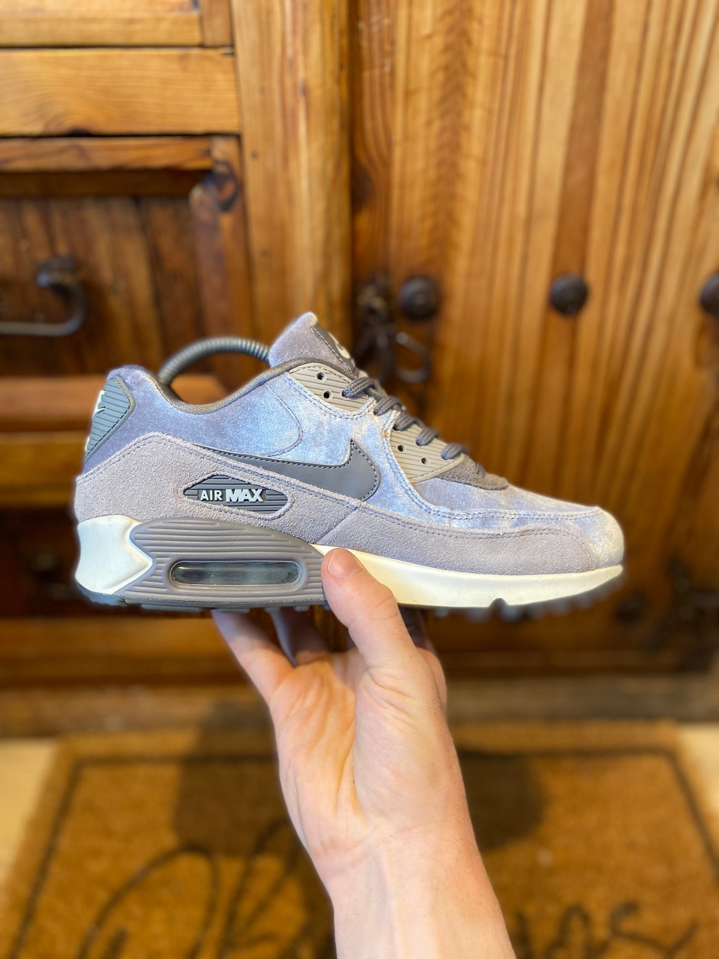 NIKE AIR MAX 90 ‘VELVET GUNSMOKE’ - UK 6.5