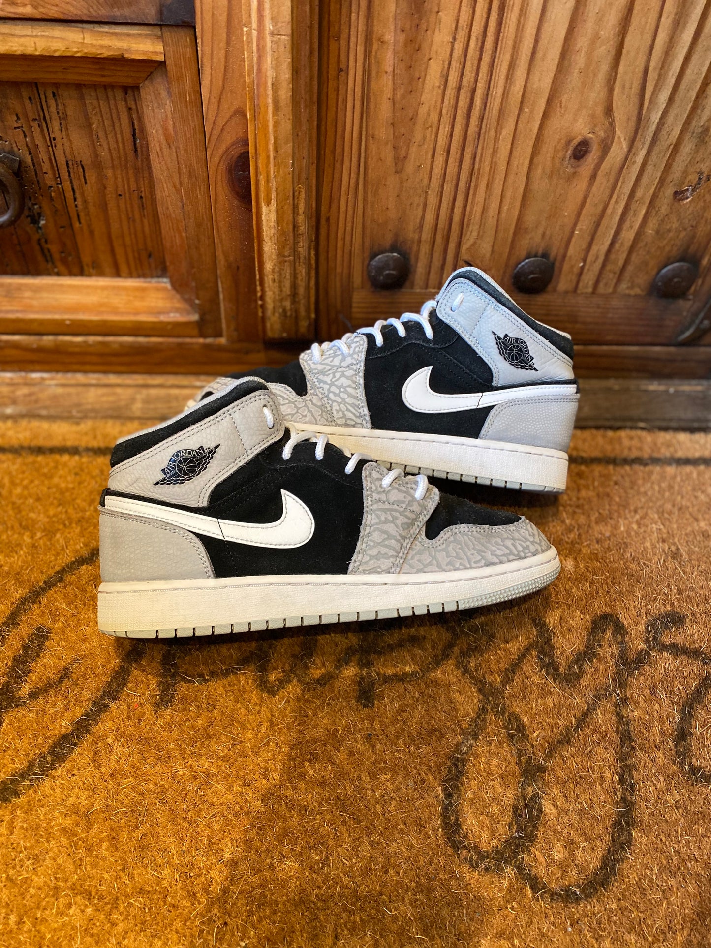 JORDAN 1 MID ‘ELEPHANT PRINT’ - UK 5.5