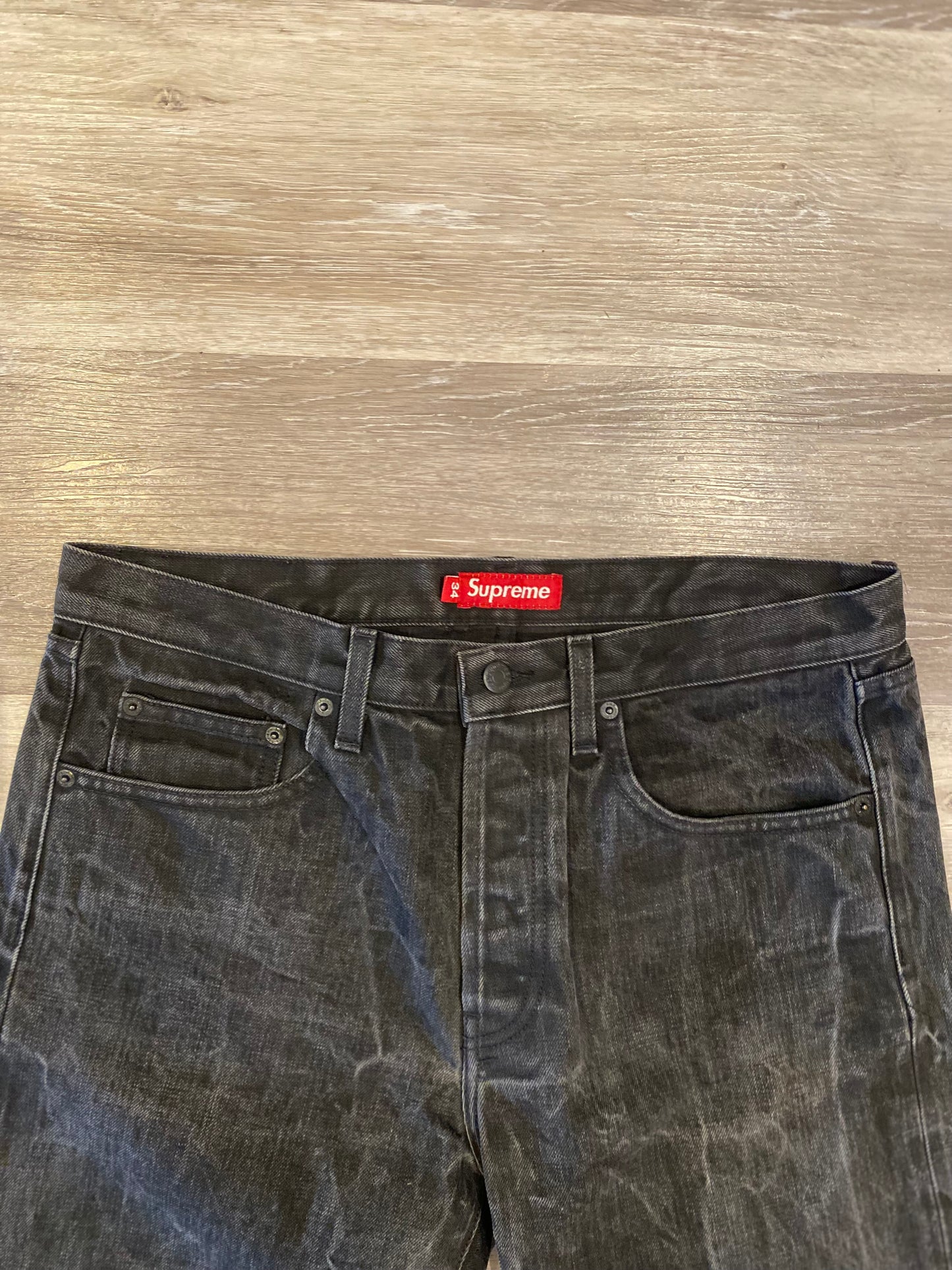 SUPREME STONE WASHED JEANS