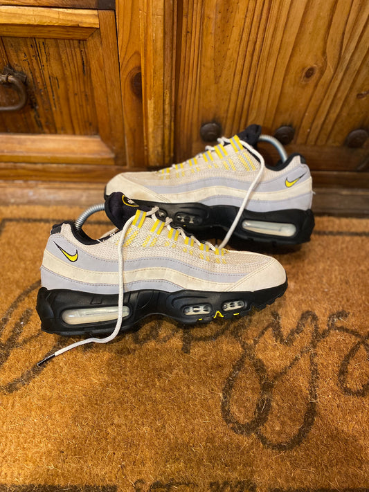 NIKE AIR MAX 95 ‘WOLF GREY TOUR YELLOW’ - UK 7