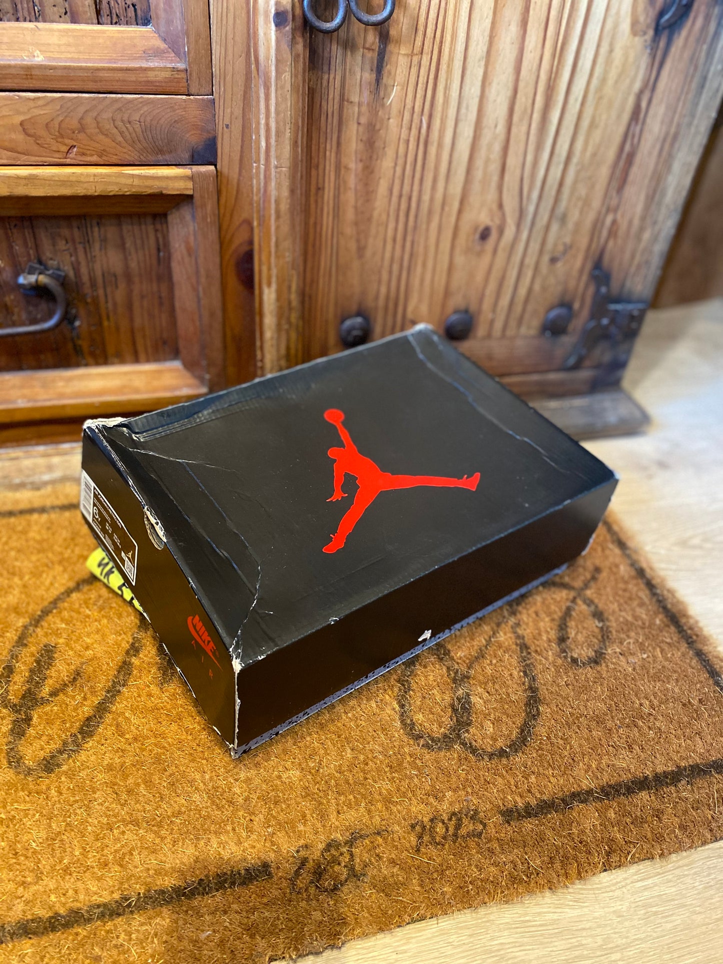 JORDAN 5 ‘FIRE RED SILVER TONGUE’ - UK 5.5