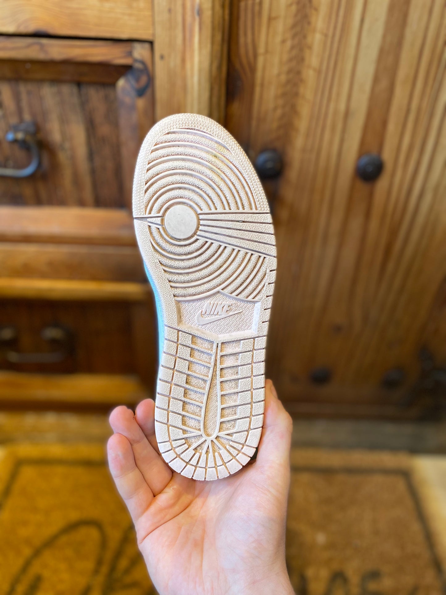 JORDAN 1 HIGH ‘ATMOSPHERE’ - UK 4