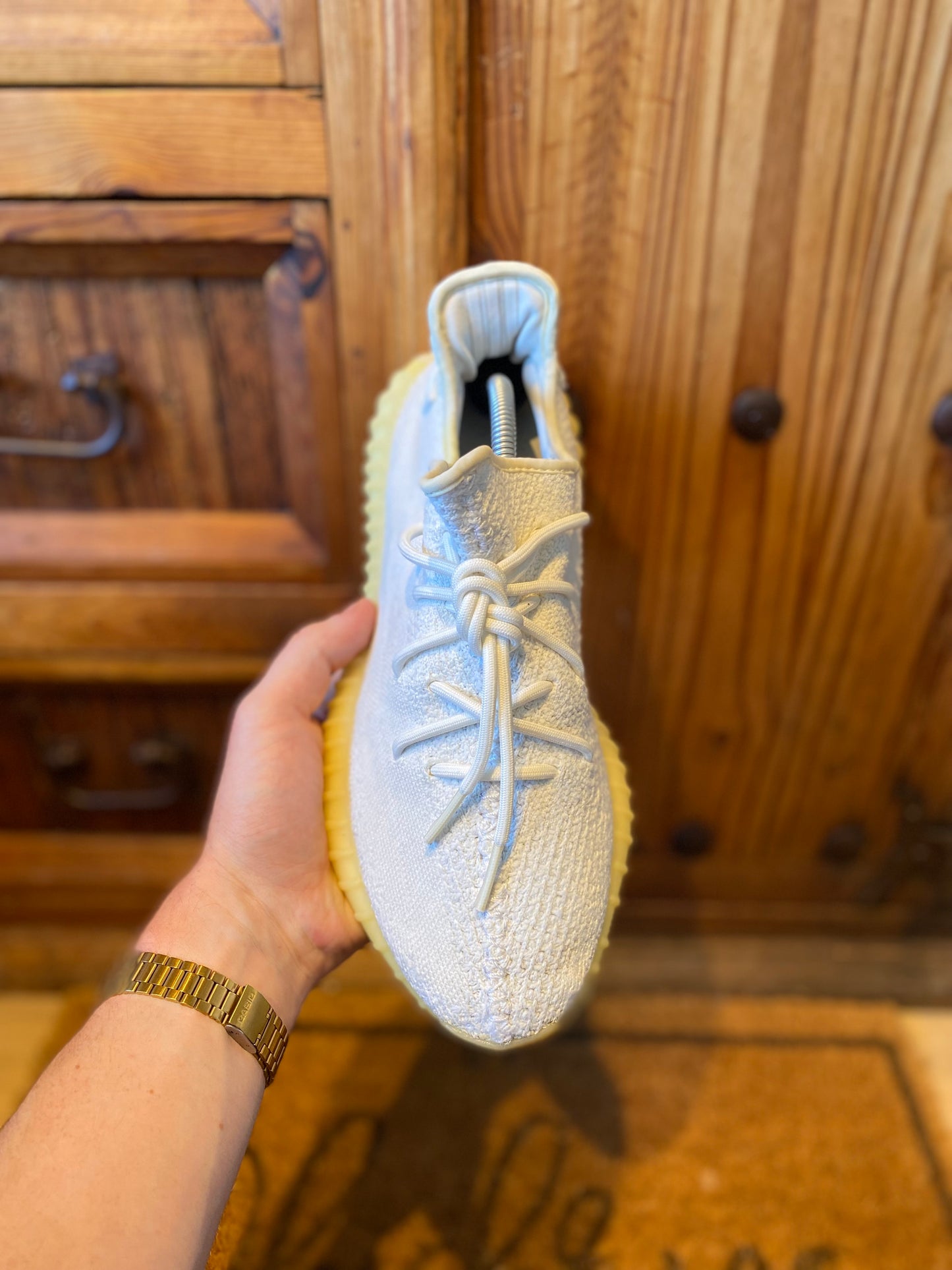 YEEZY BOOST 350 V2 ‘CREAM’ - UK 9.5