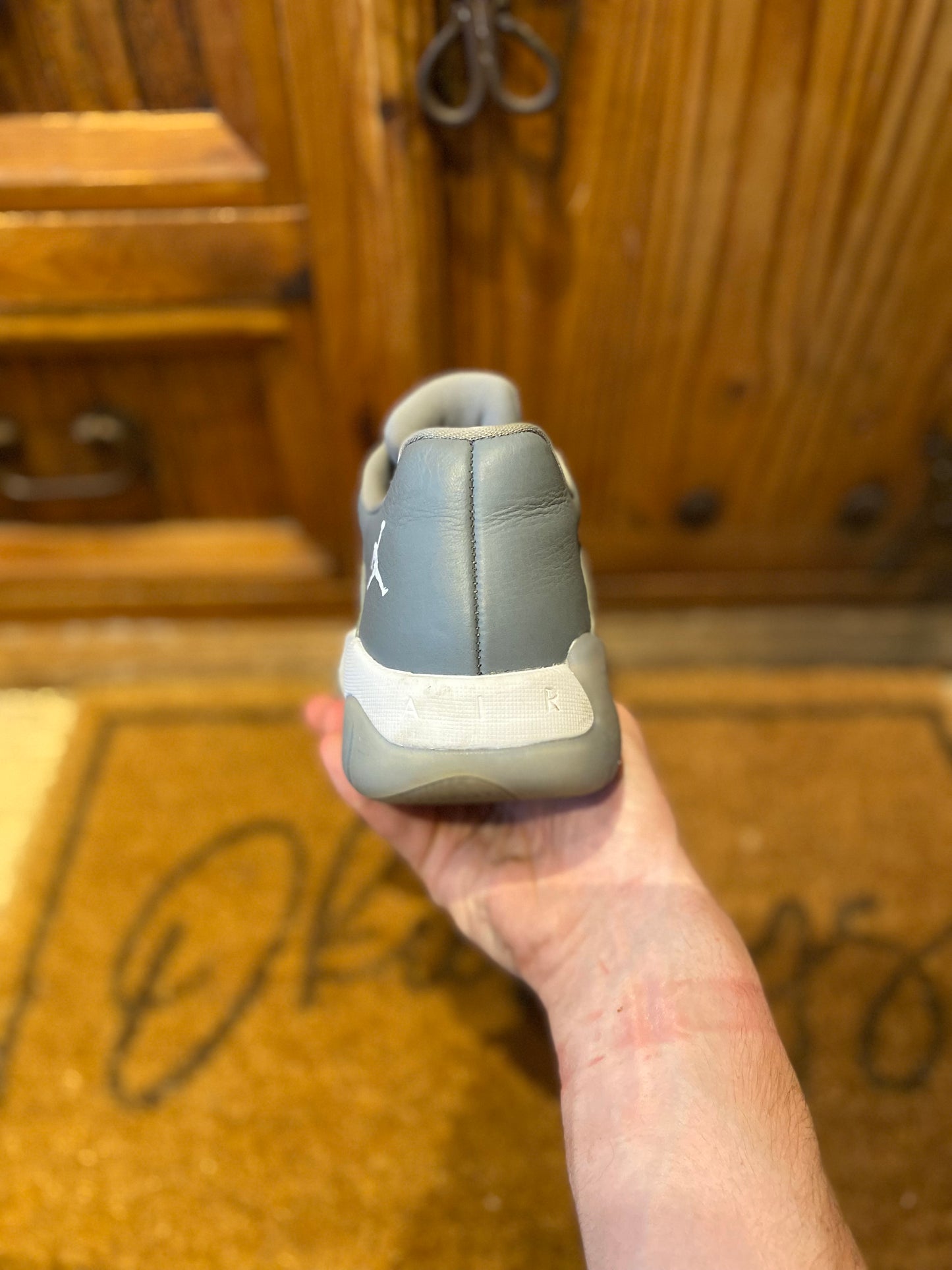 JORDAN 11 CMFT LOW ‘COOL GREY’ - UK 9.5