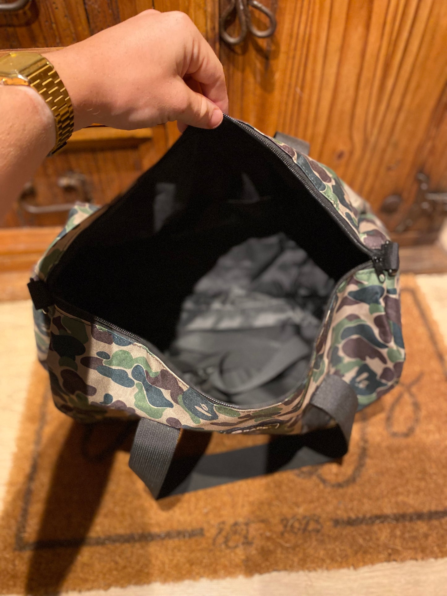A BATHING APE BAPE GREEN CAMO DUFFLE BAG - NEW