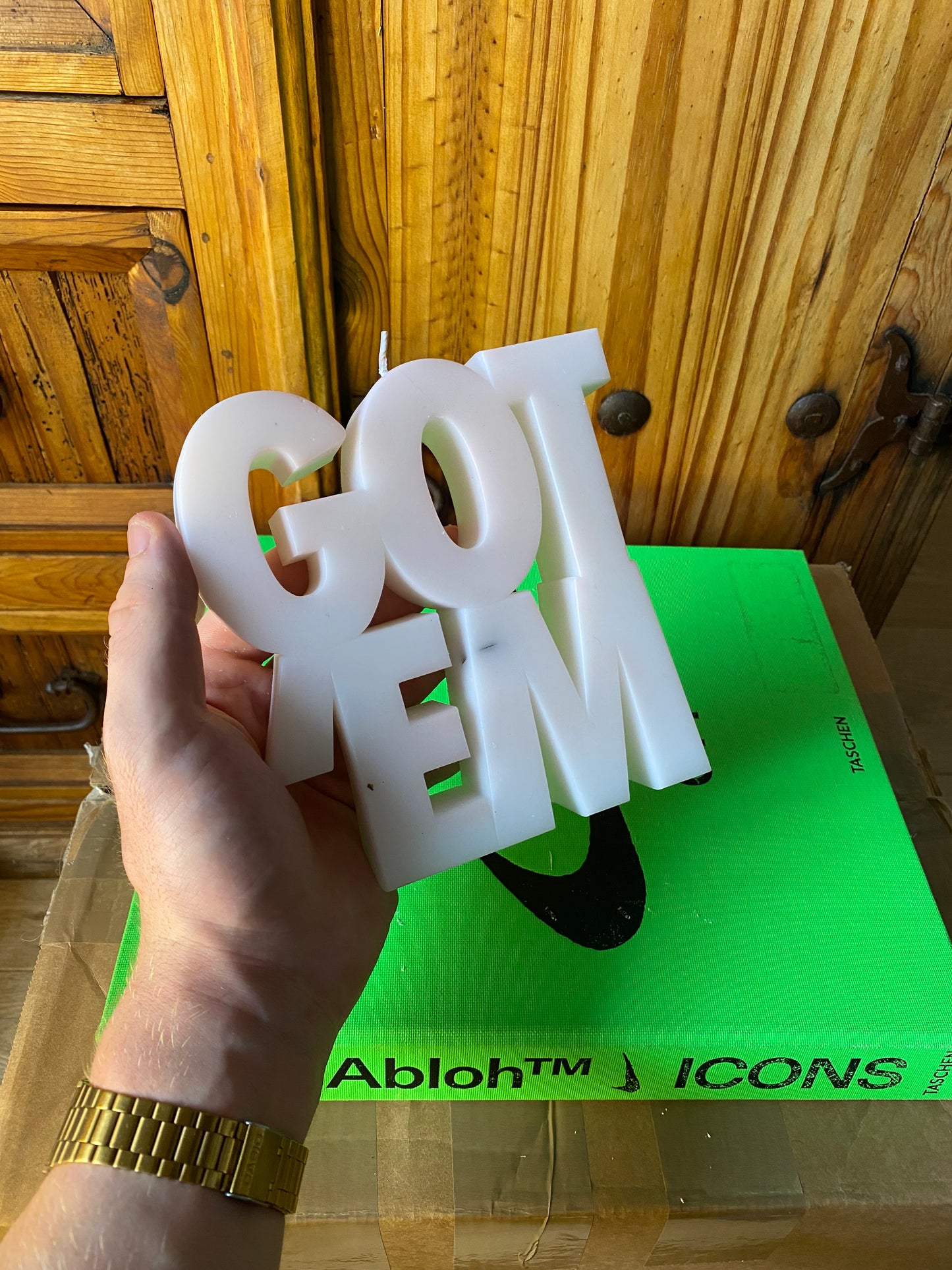 GOT EM’ SNEAKER CANDLE *scented* - #0005